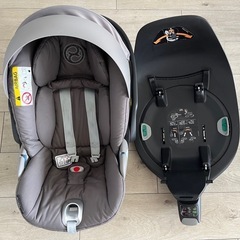 Cybex チャイルドシート　グレーの画像