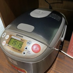 3合炊き炊飯器の画像