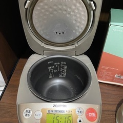 3合炊き炊飯器の画像