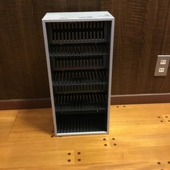 CD ラック　スチール　の画像