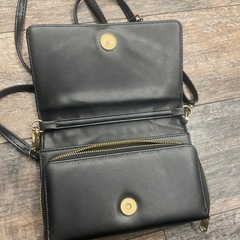 ブラックウォレットショルダーの画像