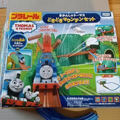 10月末処分予定不完全きかんしゃトーマスどきどきマウンテンセット箱ありの画像