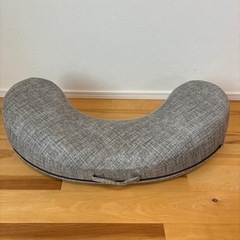 エルゴ 授乳クッション 旧型の画像