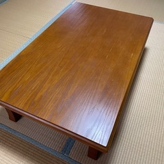 テーブル