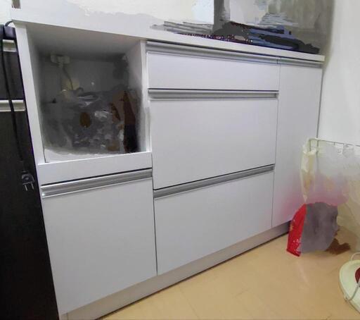 キッチンカウンター中村敬木工 (高野) 岩切の収納家具《食器棚