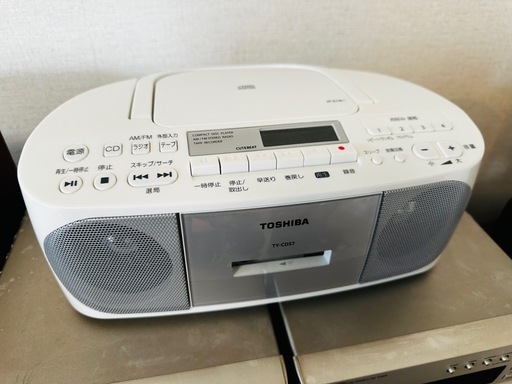 ラジオカセット