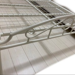 セミダブルベッドフレーム　　の画像