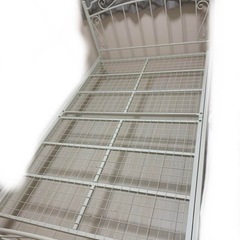 セミダブルベッドフレーム　　の画像