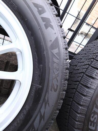 スタッドレスタイヤ　BLIZZAK VRX2 八分山