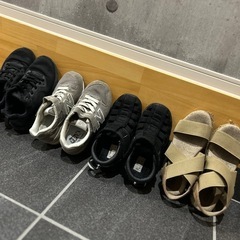 スニーカー