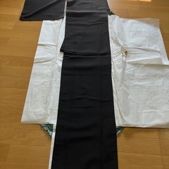 リメイク　端切れに！お古の着物【紋付き/喪服】
