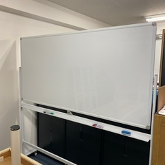 【引越し】【事務所移転】脚付ホワイトボードの画像