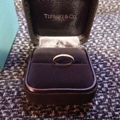 箱入り　tiffany&co 　指輪 pt950　全周ぐるっとダイヤがありますの画像