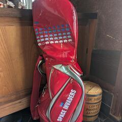 ゴルフバッグ　スペースインベーダー柄　赤バッグ