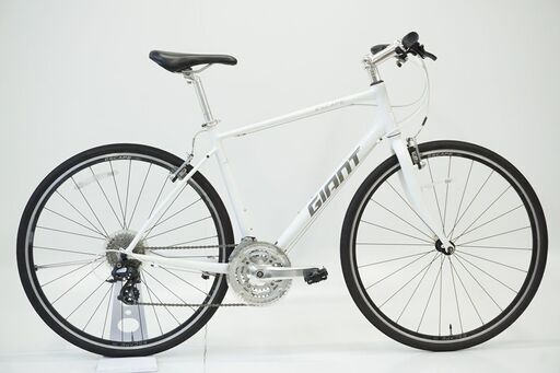 GIANT 「ジャイアント」 ESCAPE R3 2021年モデル クロスバイク