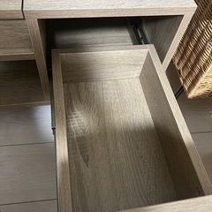 LOWYAドレッサーローテーブルの画像