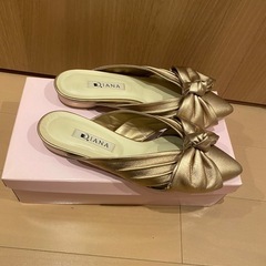 ダイアナ　パンプスの画像