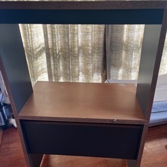 パソコンデスクの画像