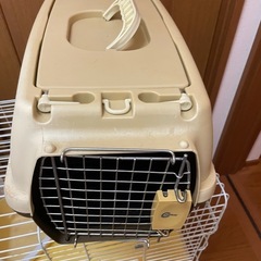 ペットキャリー　小型犬　猫　小動物さんに錆びあり経年劣化あり　変...