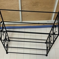 スチール製シューズラックの画像