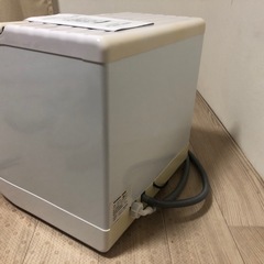 家庭用卓上食器洗い器の画像