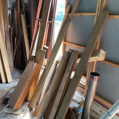 木材、端材、古い建具とかの画像