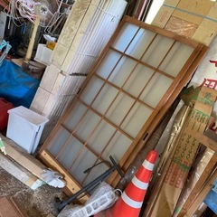 木材、端材、古い建具とかの画像