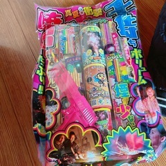 【引き渡し者決定】花火　新品未開封　4パック　手持ち花火　置き型花火の画像