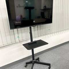 【お渡し確定】TV (テレビ台付き)