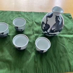 【ほぼ未使用】徳利、おちょこ4つセット