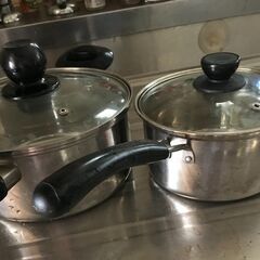 鍋2つ(直径22㎝、17㎝)500円譲ります