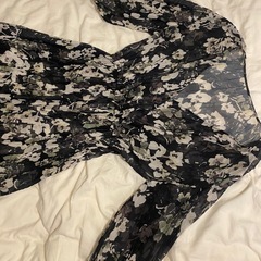 花柄ワンピースの画像