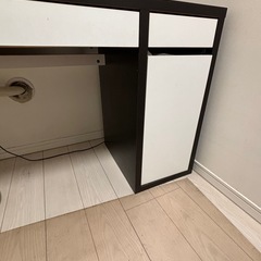 IKEA デスク　ミッケの画像