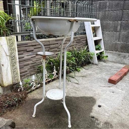 スタンド付きホーロー手水鉢