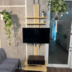 壁掛け風つっぱりテレビスタンド