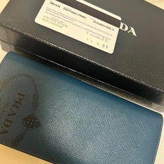 プラダ長財布