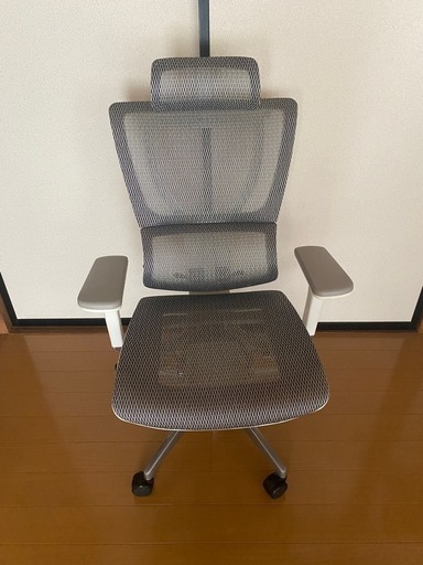 エルゴヒューマン　メッシュチェア
