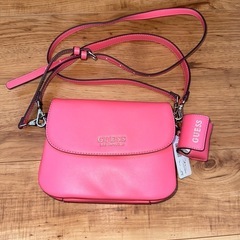 GUESS ショルダーバッグ