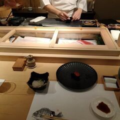きちんとしたお店で寿司職人さんが握ってくれるお寿司を5000円で