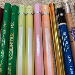 鉛筆いろいろ２９本の画像