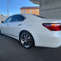 【ご成約】車検R8年9月❗️車税込❗️LS 600h❗️4WD❗️サンルーフ❗️黒皮シート❗️社外20インチ❗️マークレビンソン❗️レーダークルーズコントロール❗️の画像