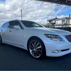 【ご成約】車検R8年9月❗️車税込❗️LS 600h❗️4WD❗...