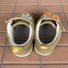 スニーカー 恐竜　14センチ
の画像