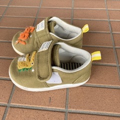 スニーカー 恐竜　14センチ
の画像