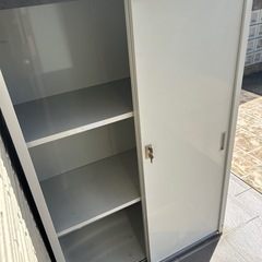 イナバ物置の画像