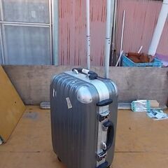 無料０円差し上げます　キャリーバック　中古
