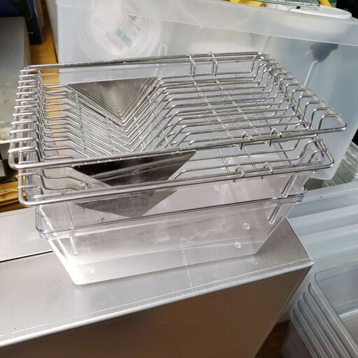 高級　国産　研究所用　新品　小型小動物ケース　２個セット　餌と水を乗せるだけ