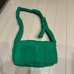 編み込みショルダーバック グリーン 新品 