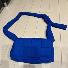 編み込みショルダーバック ブルー 新品