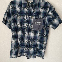 今だけ4000円→2500円　AVIREXアロハシャツ